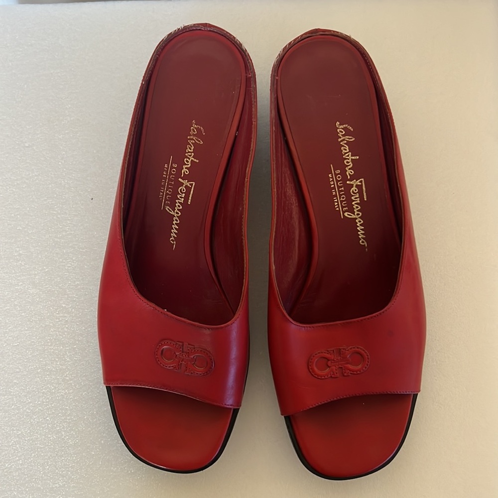 COPY - SALVATORE FERRAGAMO Red leather mules 8B approx 1 1/2”heel- Made in Italy